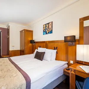 **** Hotel Carlton Buda Castle Hungria